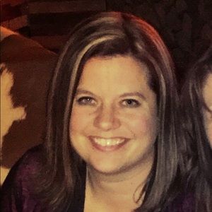 Meet your Posher, Carissa